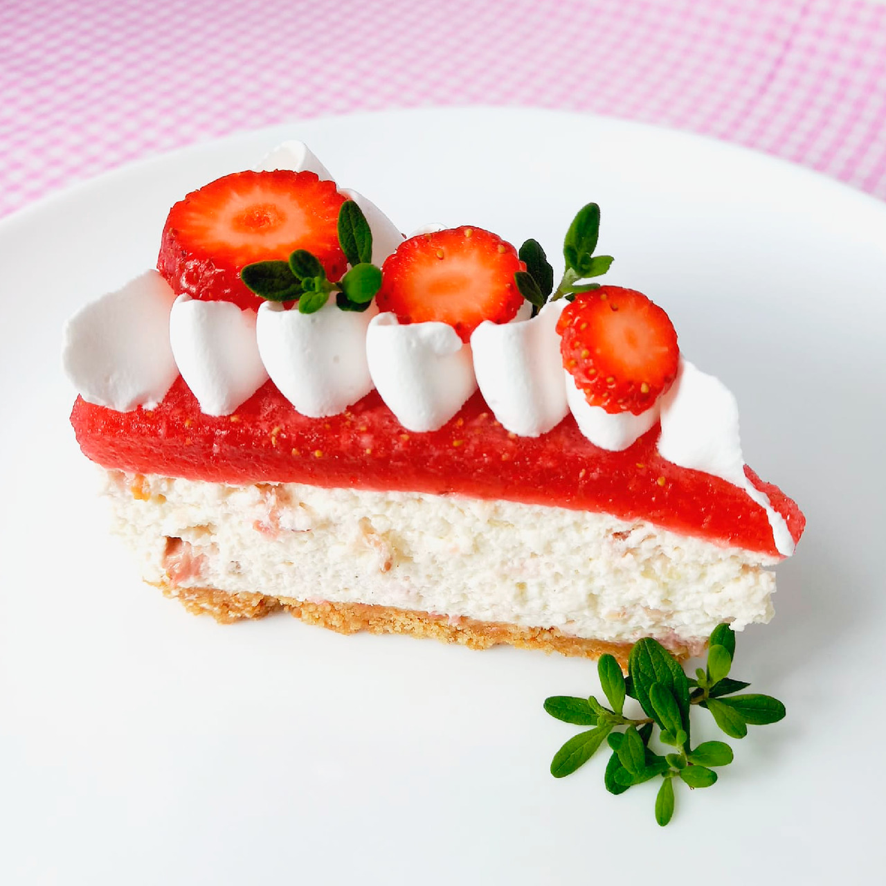 Cheesecake de fresa con mermelada